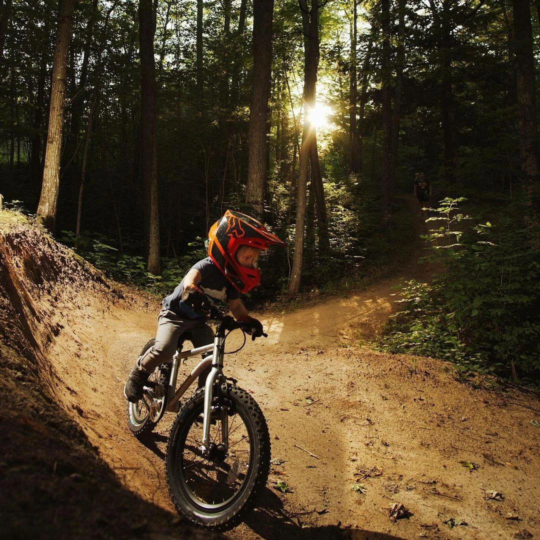 Vélos complets Soldes -Vélos complets Soldes 142331670 3935371573160513 2793796529400994777 n